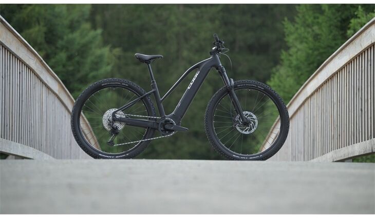 CUBE Bikes Reaction Hybrid Race M CX800 Trapez 2025 KW13