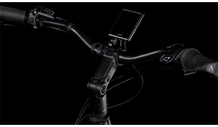 CUBE Supreme Hybrid Comfort SLX 625 46cm black´n´metal