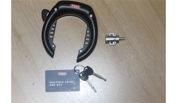 ABUS Schloß Set 5755L+ Akku Bosch Nevo+Charger gleichs