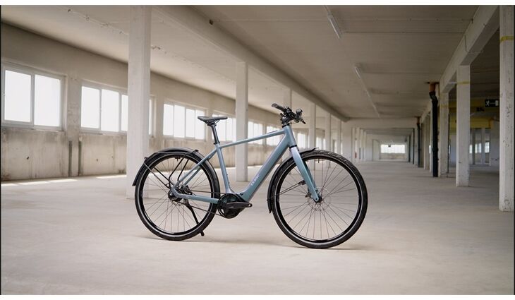 CUBE Editor Hybrid SLT 400X FE Diaman 54cm 19,3kg 2026