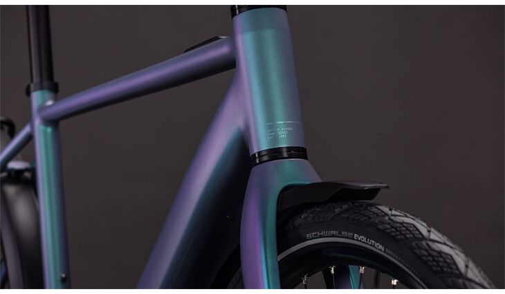 CUBE Editor Hybrid SLT 400X FE Diaman 54cm 19,3kg 2026