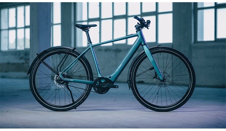 CUBE Editor Hybrid SLT 400X FE Diaman 58cm 19,3kg 2026