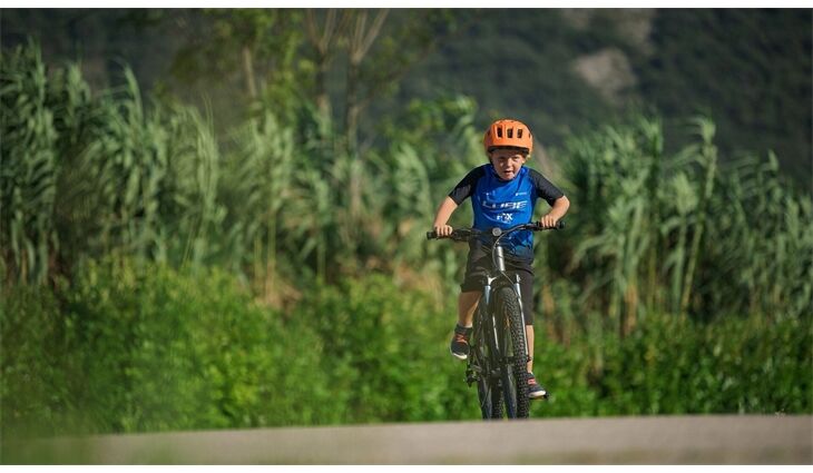 CUBE MTB Acid 240 Disc 24" 8 G 11,8kg 118-139cm 2026