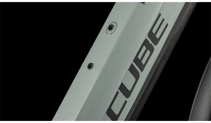 CUBE Gebraucht Kathmandu Hybrid ONE 750 50cm 2024