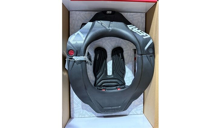 Leatt NACKENSCHUTZ Leatt Brace DBX 5.5 S/M