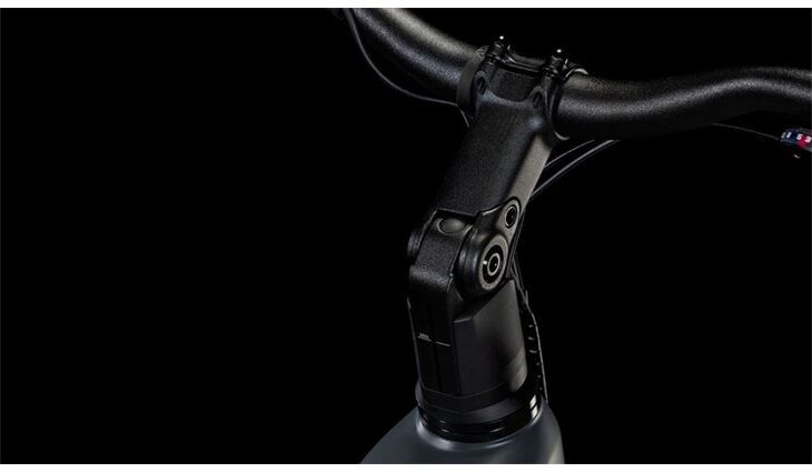 CUBE Kathmandu Hybrid ONE CX600 50 10G Easy Entry 2025