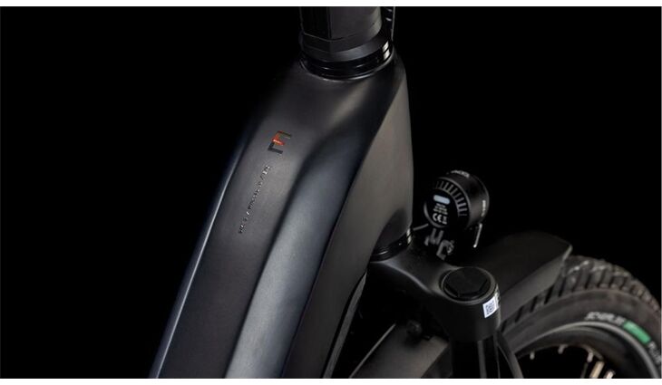 CUBE Kathmandu Hybrid EXC CX800 62cm Wave 2025